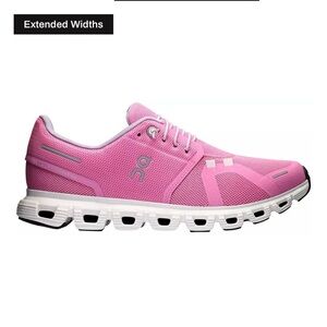 On women’s cloud 6 Running Shoe